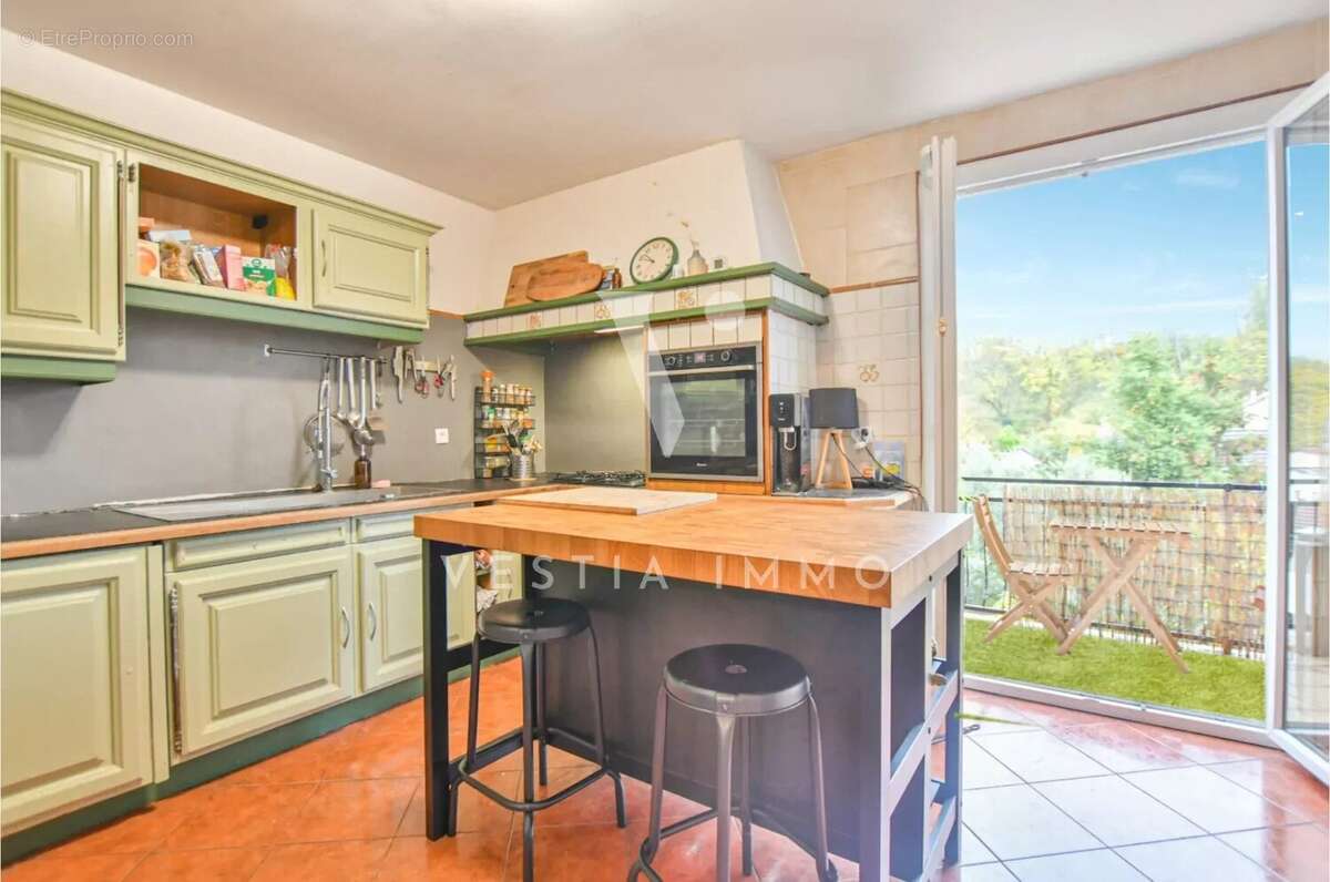 Maison familiale ou investisseurs/Coliving avec fort potentiel  – 157 m² au sol + 80 m² d’annexes – Jardin sans vis-à-vis - photo 5