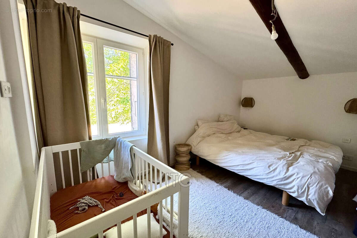 Maison à LA BOUILLADISSE