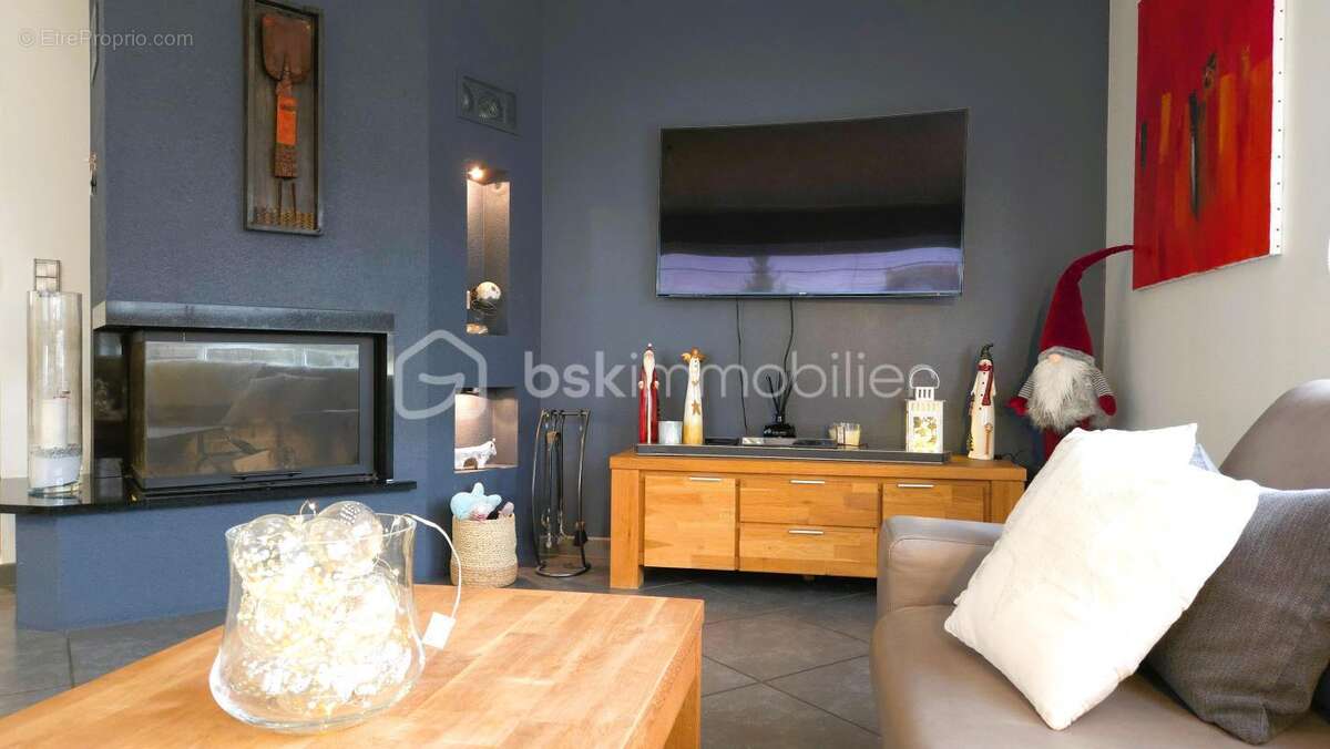 Rare à Fislis ! Maison familiale 154 m² avec piscine et grands espaces - photo 10
