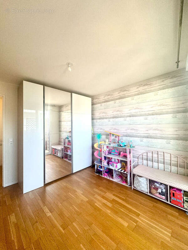 Appartement à IVRY-SUR-SEINE