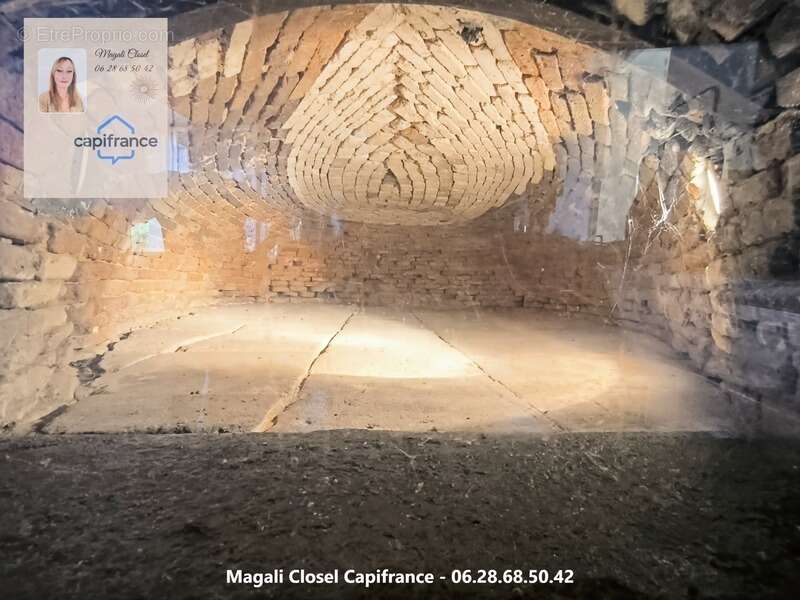 Bel ensemble immobilier de caractère sur près de 3 hectares. Maison, dépendances et Boxs à chevaux - photo 9