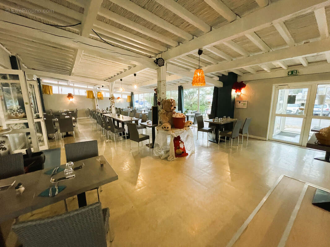 Autre à SAINT-JEAN-DE-VEDAS