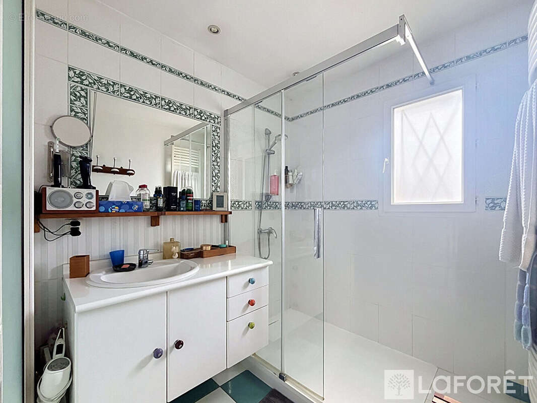 Maison Saint Jean D'Illac 6 pièces 163 m² - photo 8