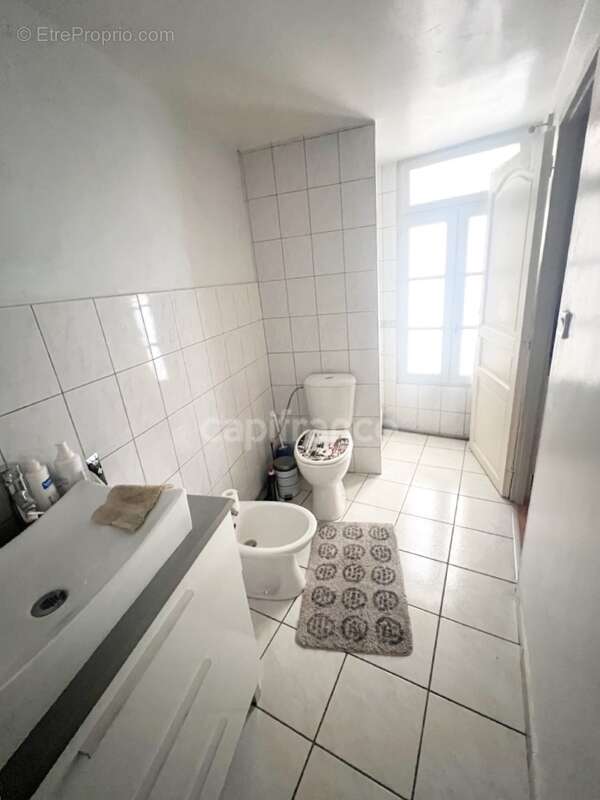 Maison à FORCALQUIER