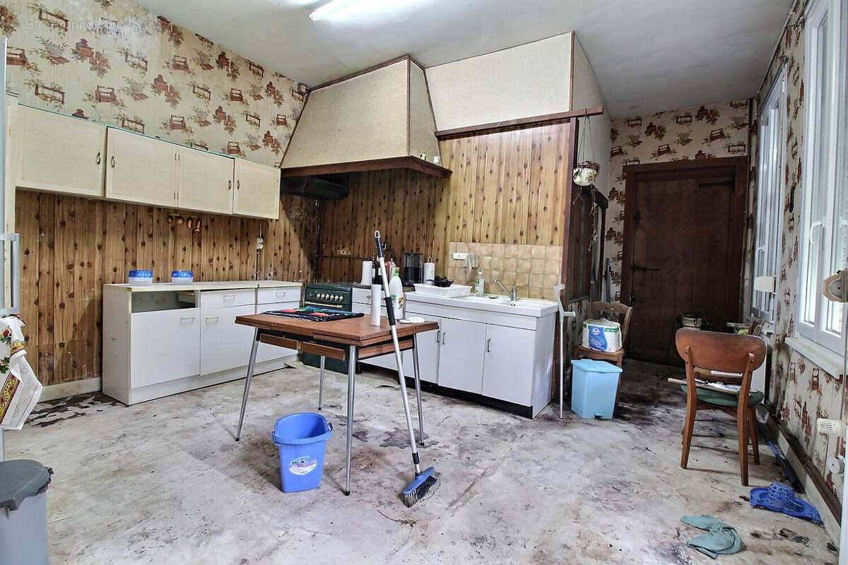 Appartement à CRESPIN