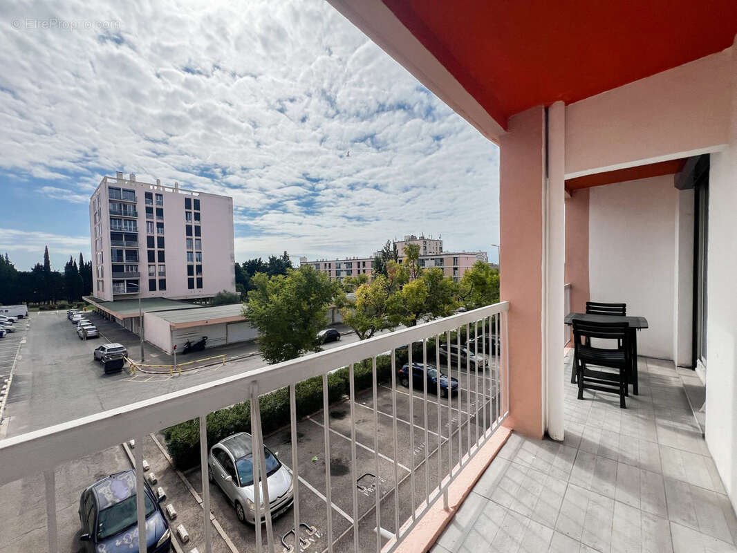 Appartement à PORT-DE-BOUC