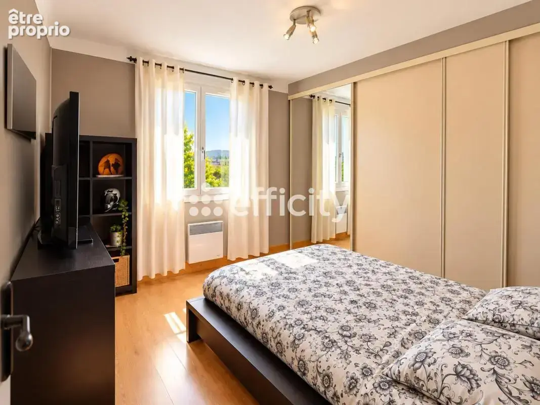 Maison 6 pièces 153 m² à vendre à Saint-Maximin-La-Sainte-Baume (83470) - photo 8