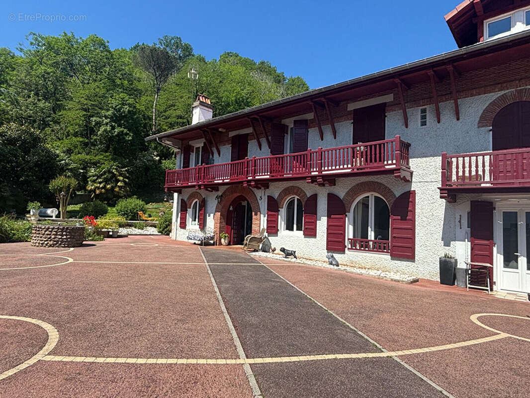 Maison à JURANCON