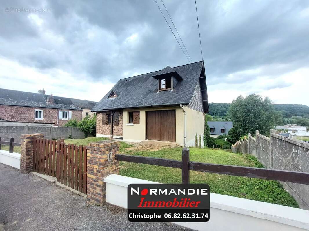 Maison à LILLEBONNE