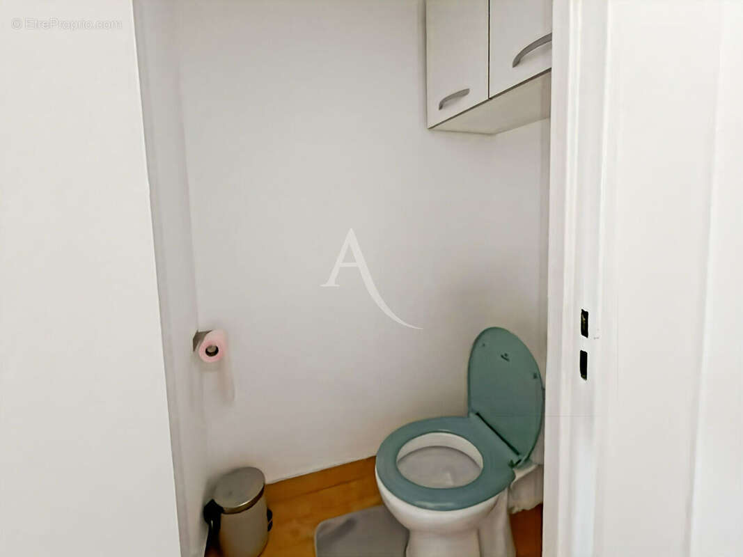 Appartement Le Cannet 1 pièce 27.41 m2 terrasse ouest cave commerces - photo 12