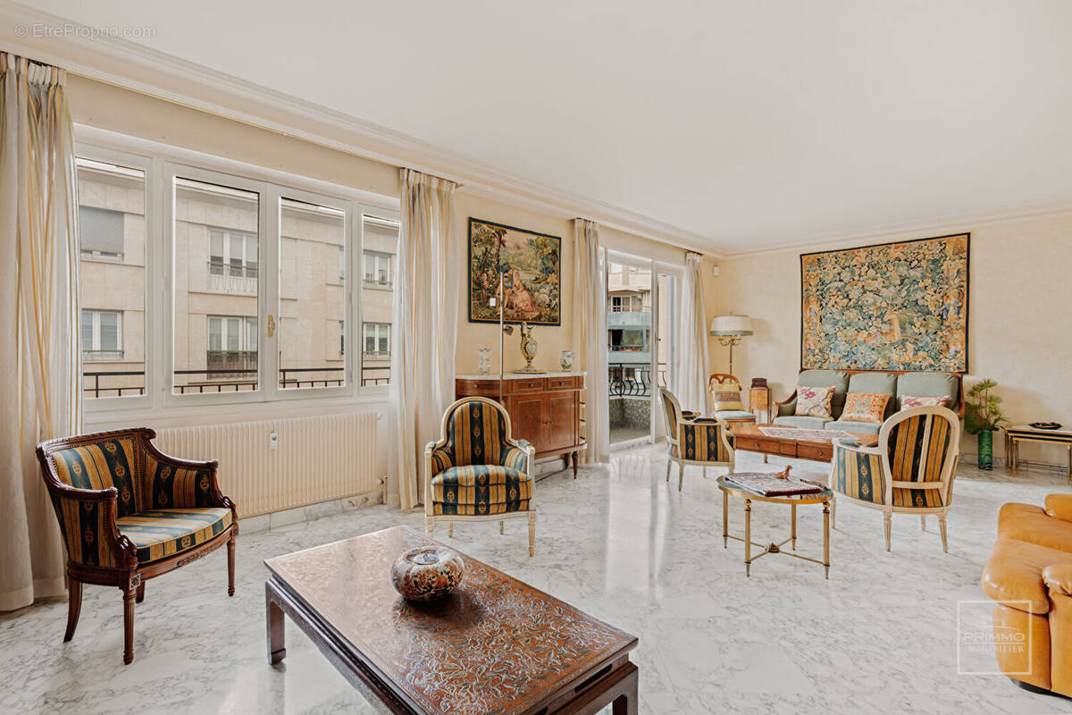 Appartement à LYON-6E