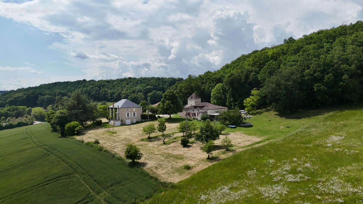 Maison à HAUTEFAGE-LA-TOUR
