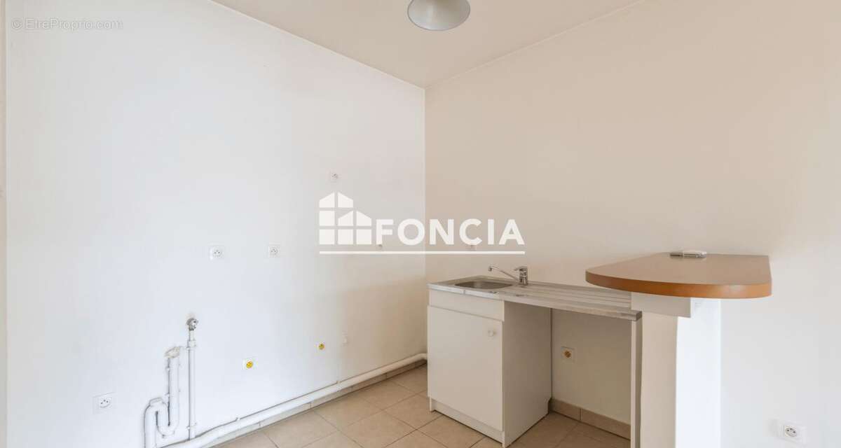 CHÂTENAY-MALABRY (92290) – Appartement Lumineux 2 Pièces avec Balcon, Parking & Cave - photo 3