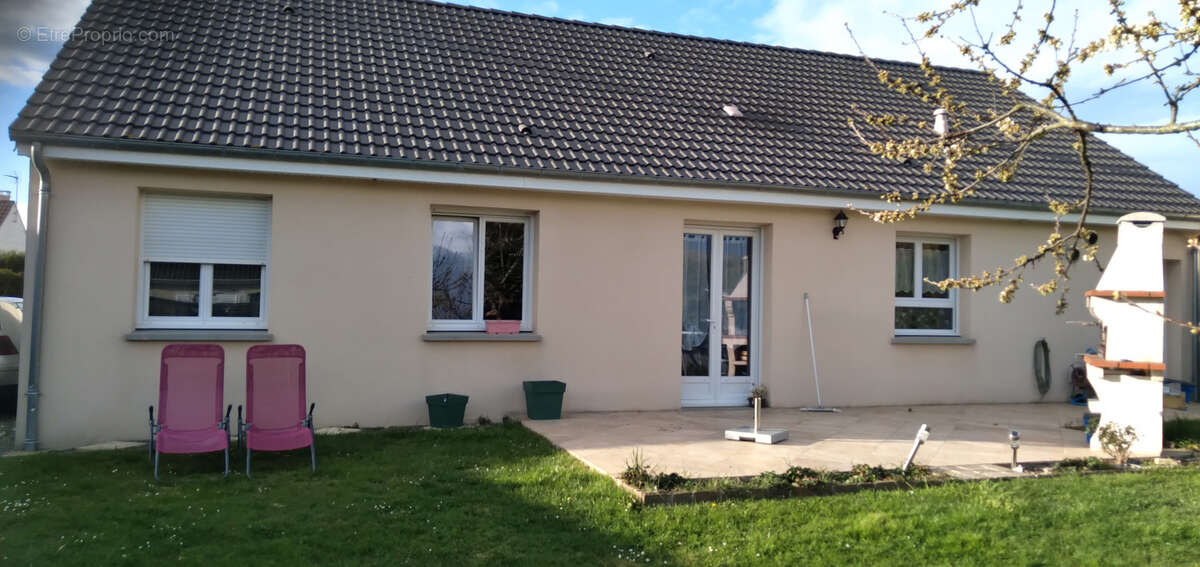 Maison à BREZOLLES
