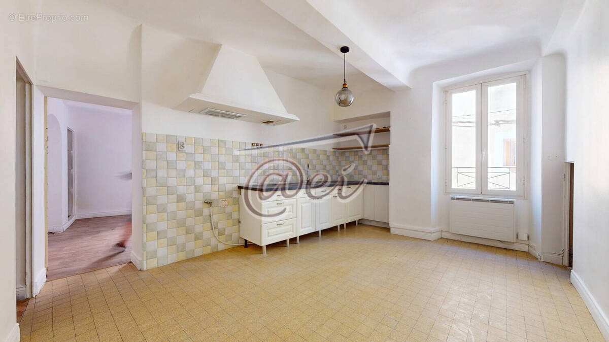 Appartement à SAINT-MAXIMIN-LA-SAINTE-BAUME