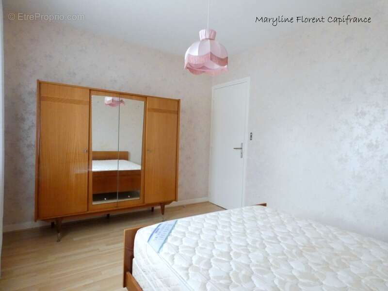 Maison à LA ROCHE-BLANCHE