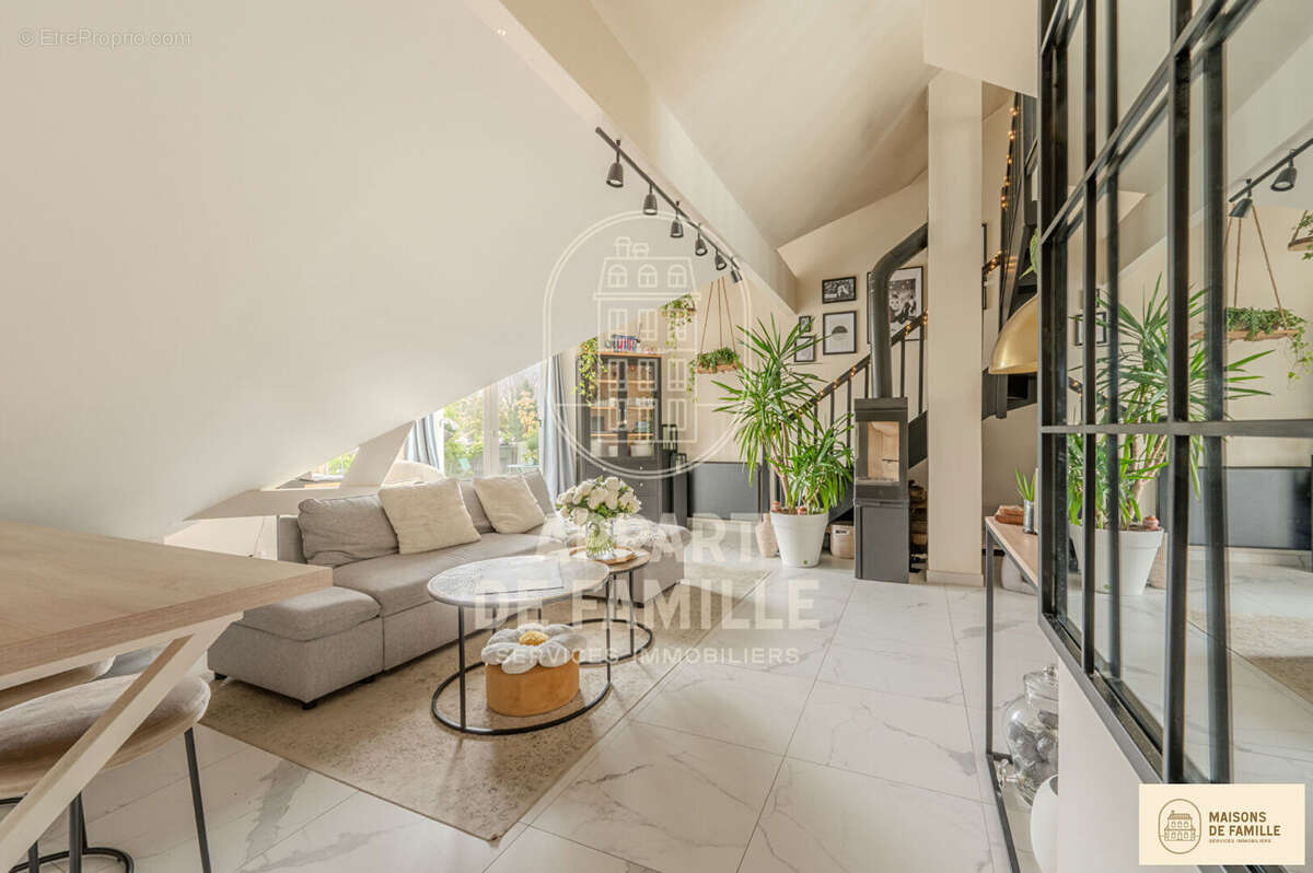 Appartement à SAINT-NOM-LA-BRETECHE