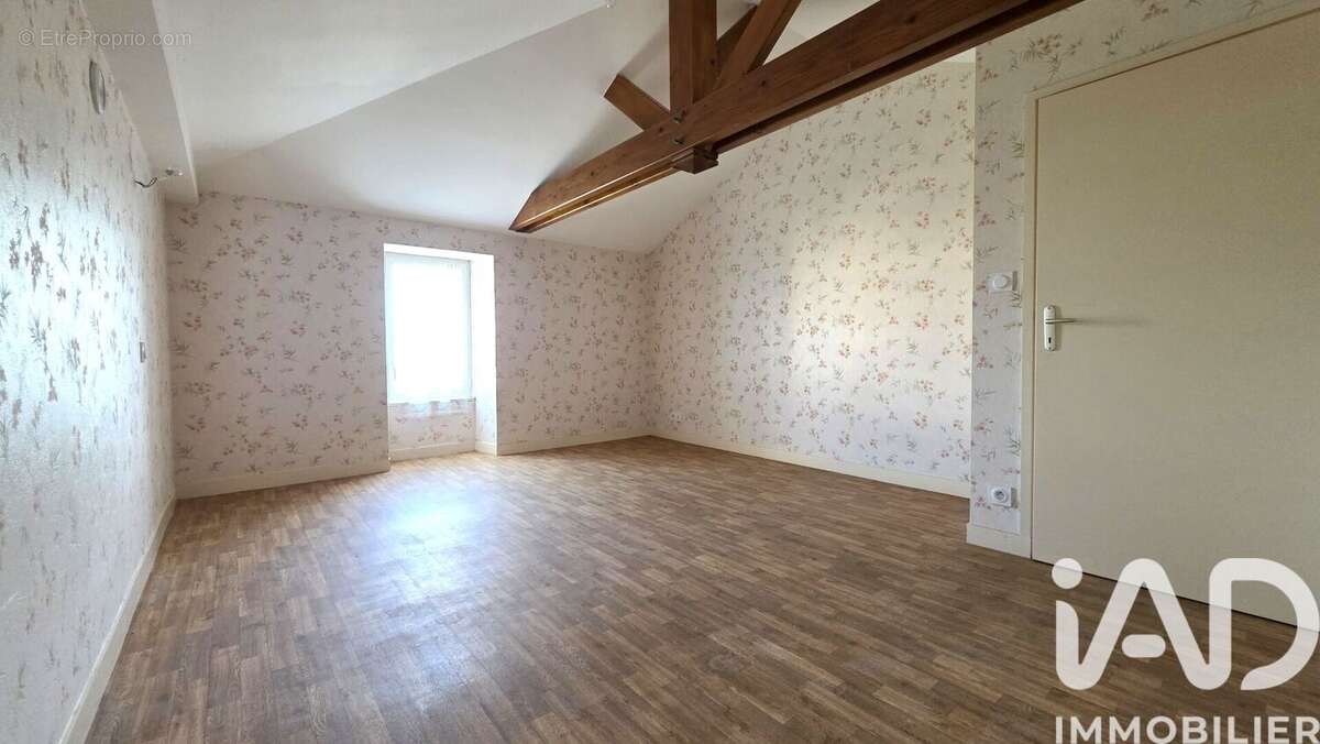 Photo 8 - Maison à MERVENT