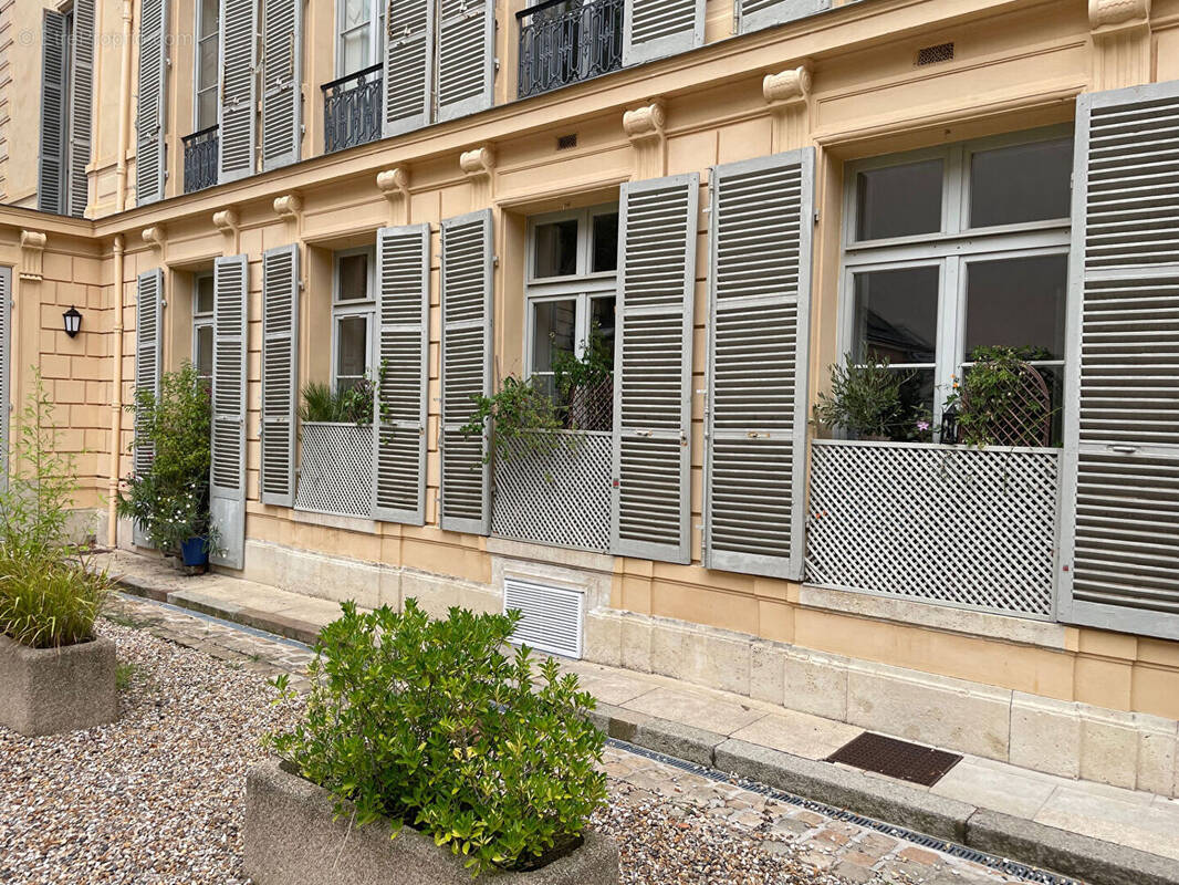 Appartement à VERSAILLES