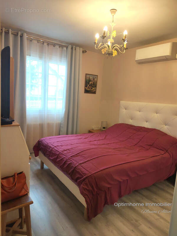 Maison à VILLEMANDEUR