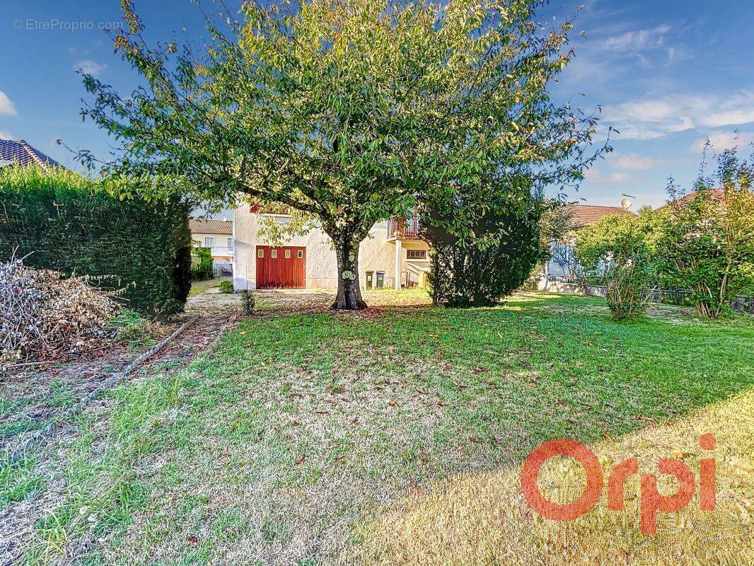 Maison à SAINT-AMAND-MONTROND