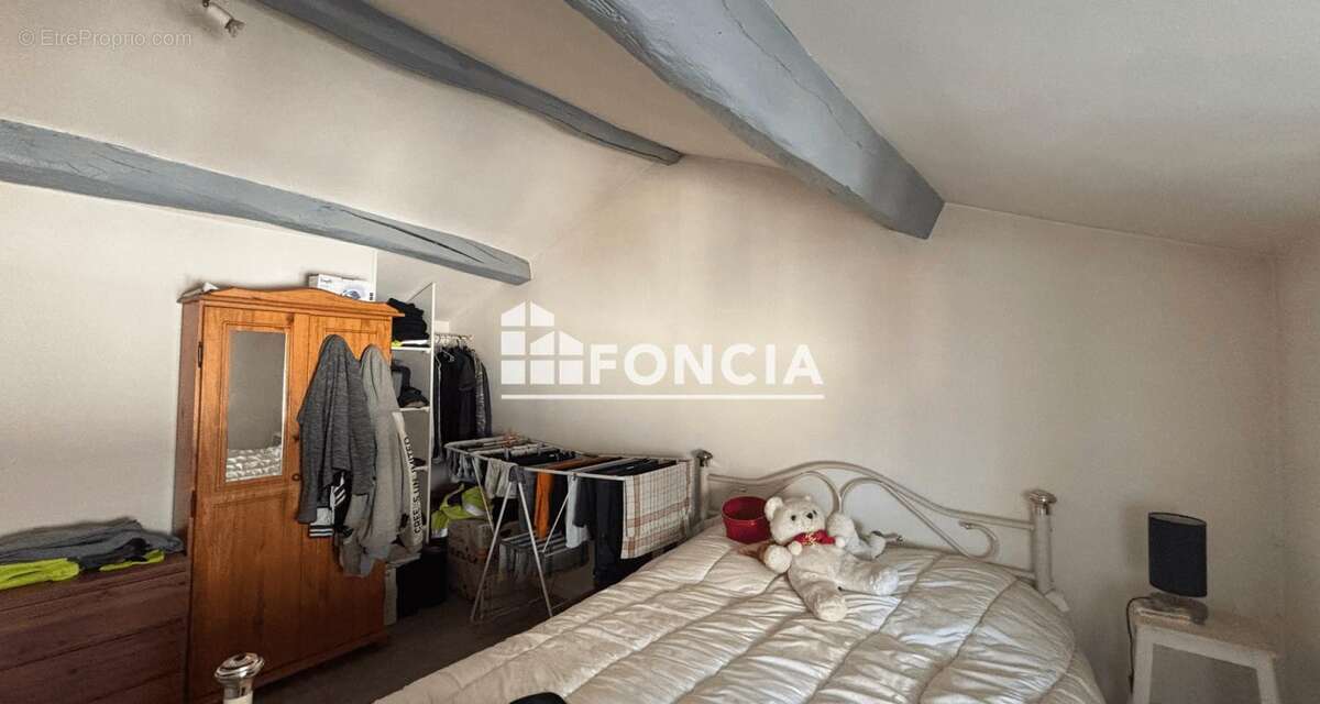 Appartement à CHALEINS