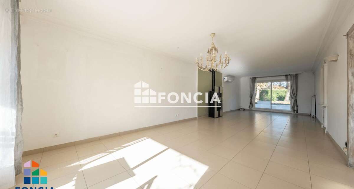 Maison à LE HAILLAN