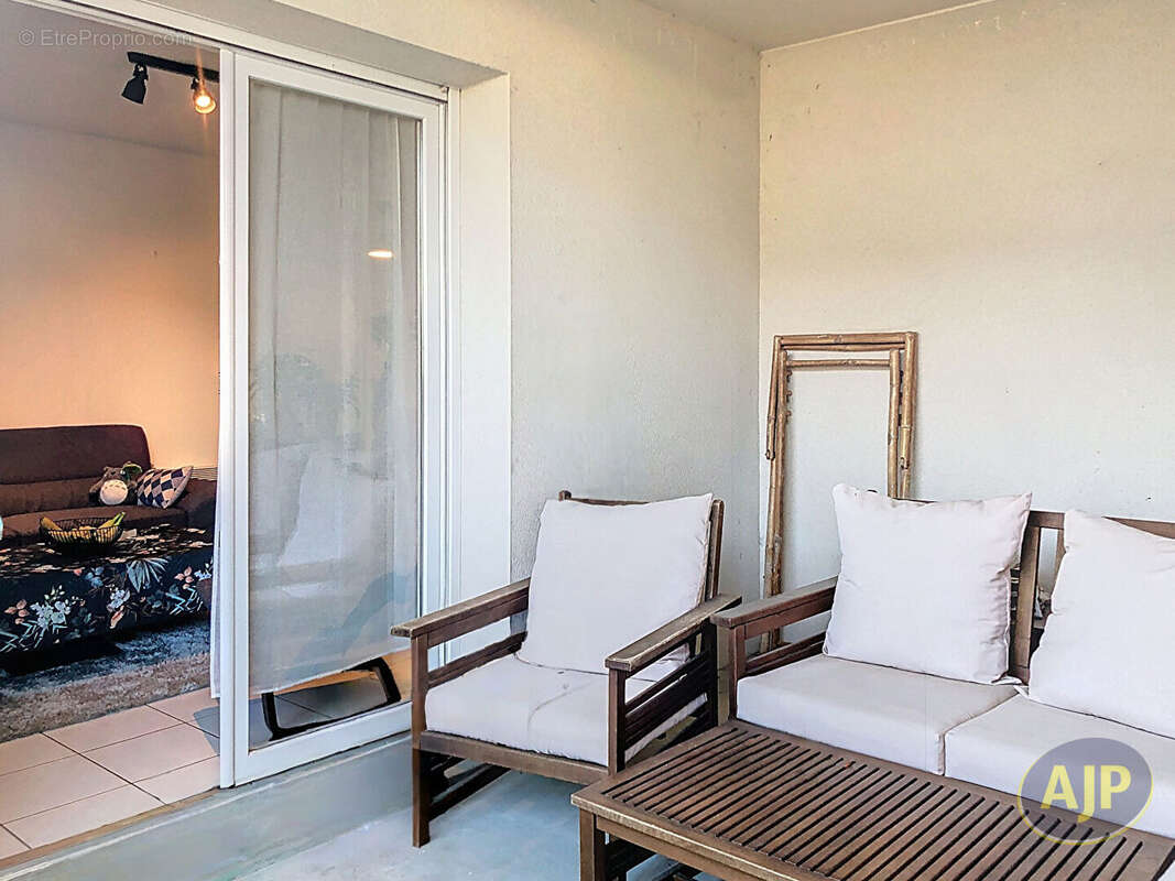 À vendre - Appartement T2 avec balcon et parking. - photo 9