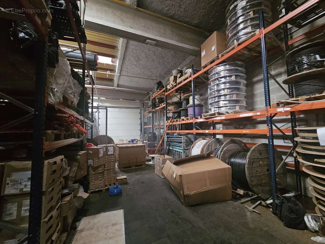 Commerce à COURCOURONNES