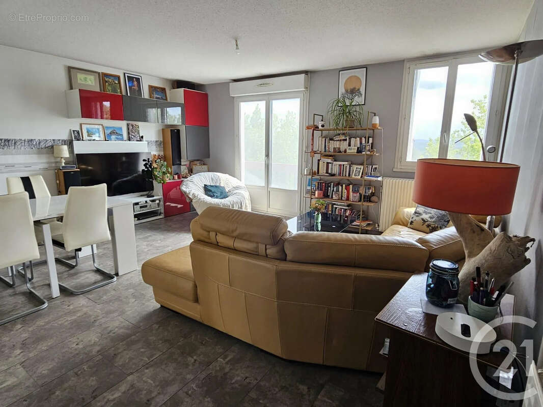 Appartement 82 m² à Orthez  - photo 2