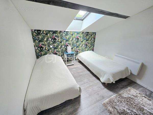 Maison à SAINT-EMILION