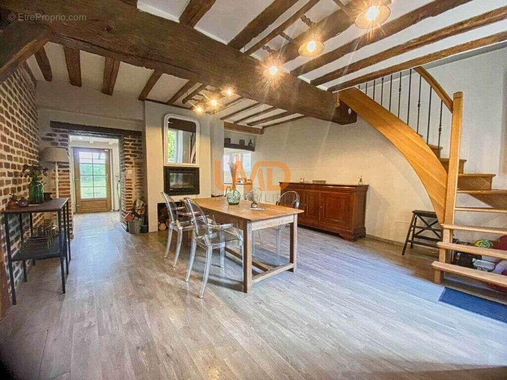 Maison à CHOUE
