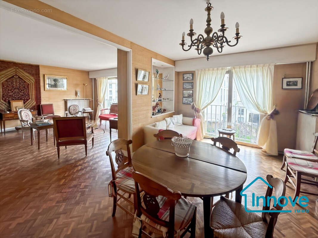 Appartement à VERSAILLES