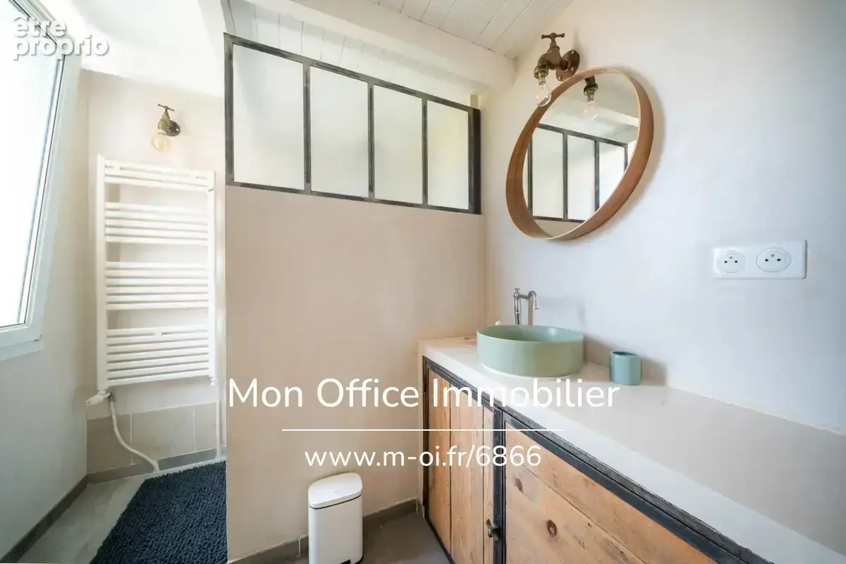 Référence : 6866-CLA. - Belle maison rénovée de type 5 avec terrasse à 10 minutes à pied de la mer - photo 13