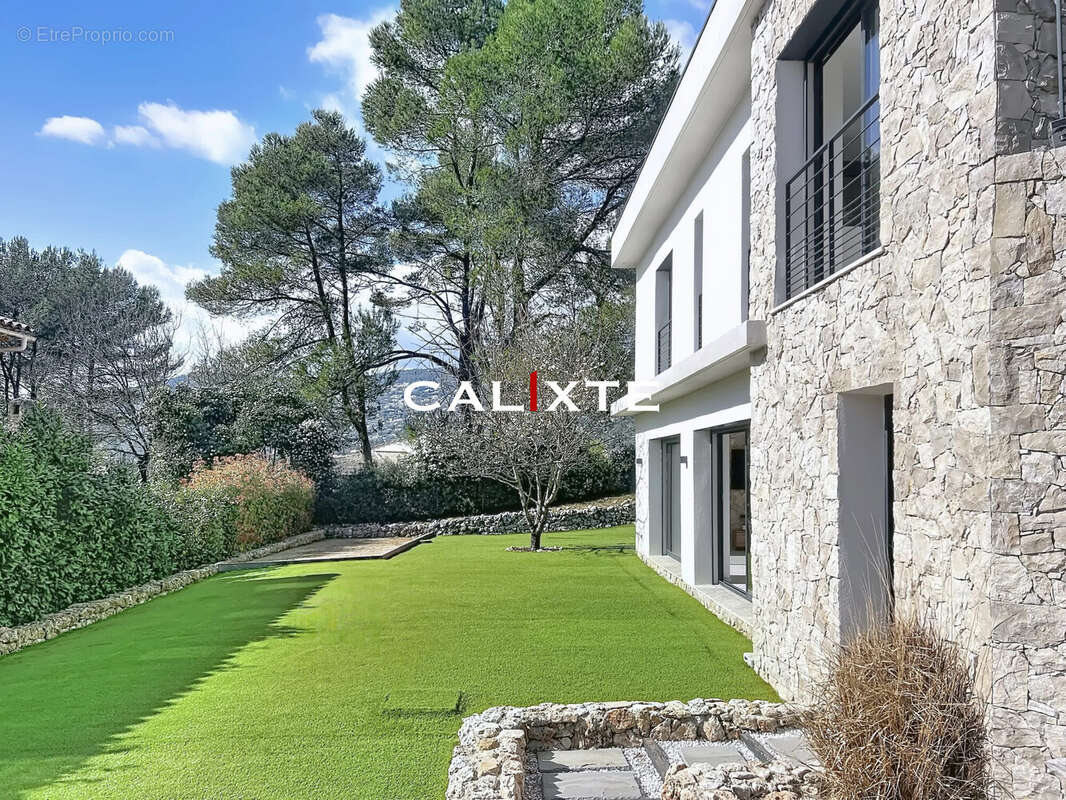 Maison à PEYMEINADE