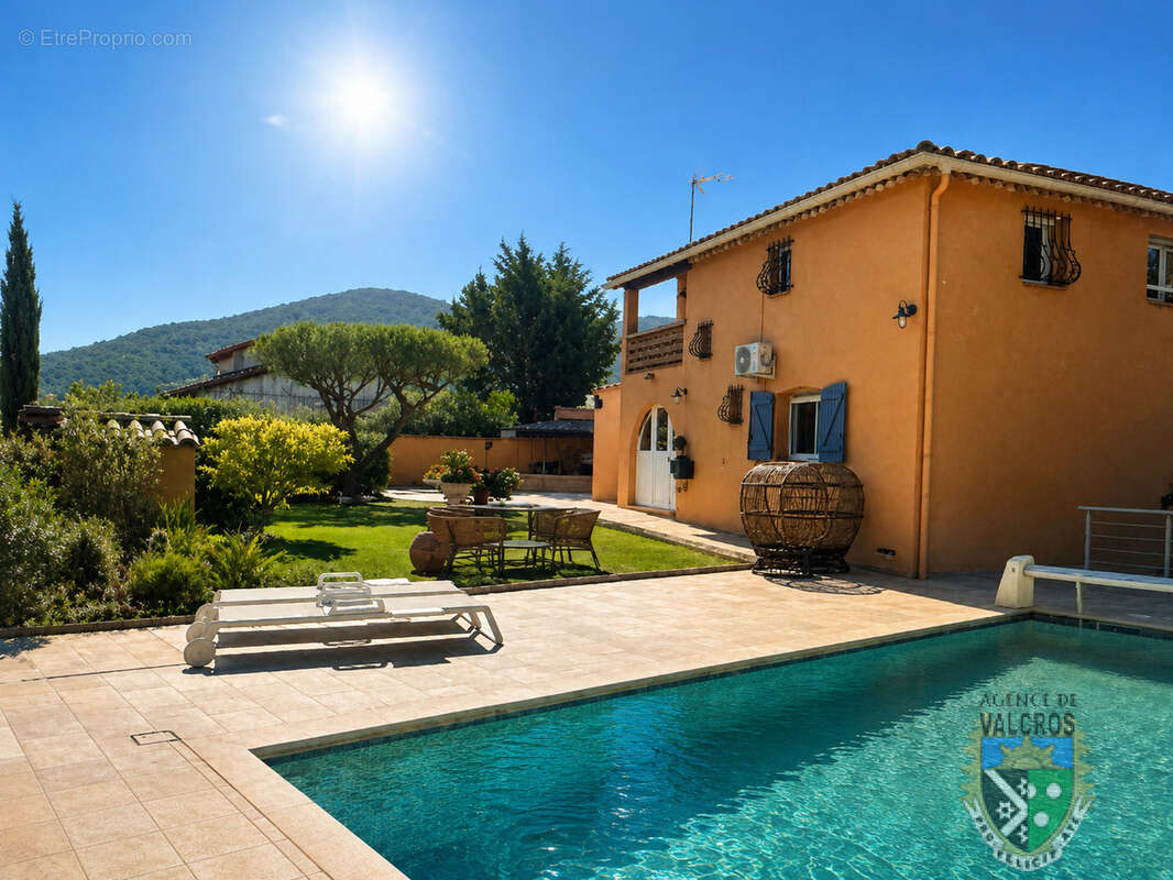Maison à LA LONDE-LES-MAURES
