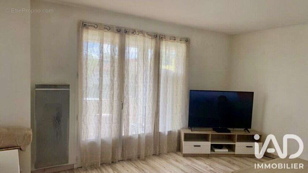 Photo 4 - Appartement à SAINTE-GENEVIEVE-DES-BOIS