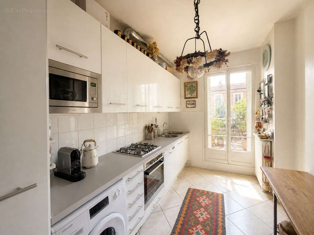 Maison de charme avec jardin et garage - photo 3