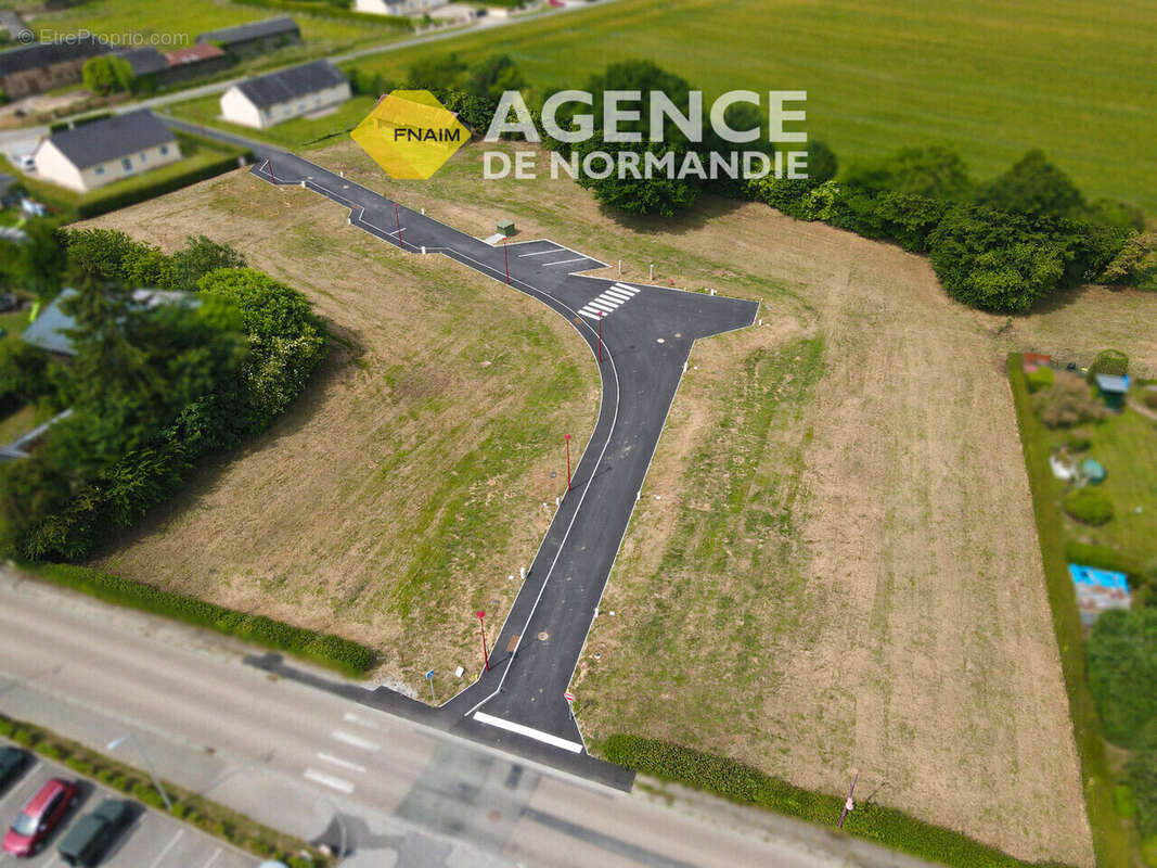 Terrain à VILLERS-EN-OUCHE