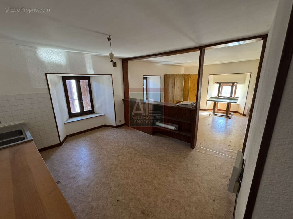 Maison à SOLIGNAC-SUR-LOIRE