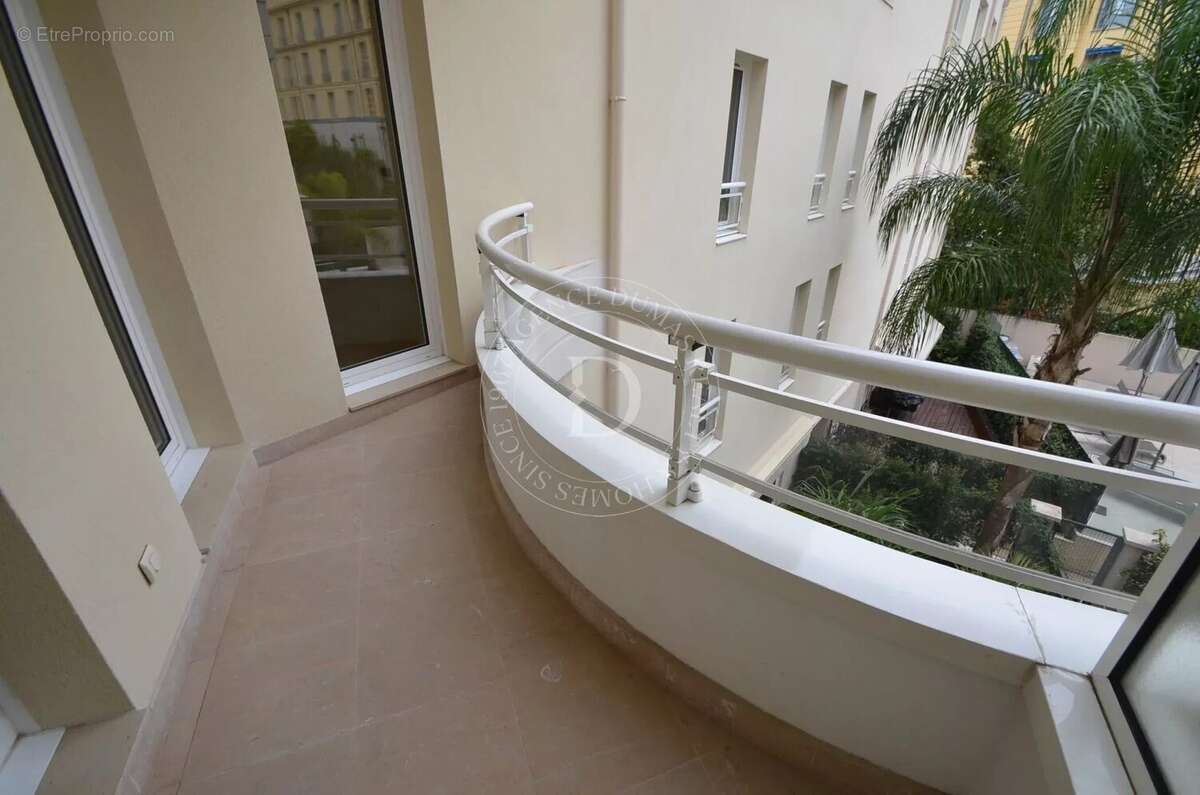 Appartement à BEAULIEU-SUR-MER