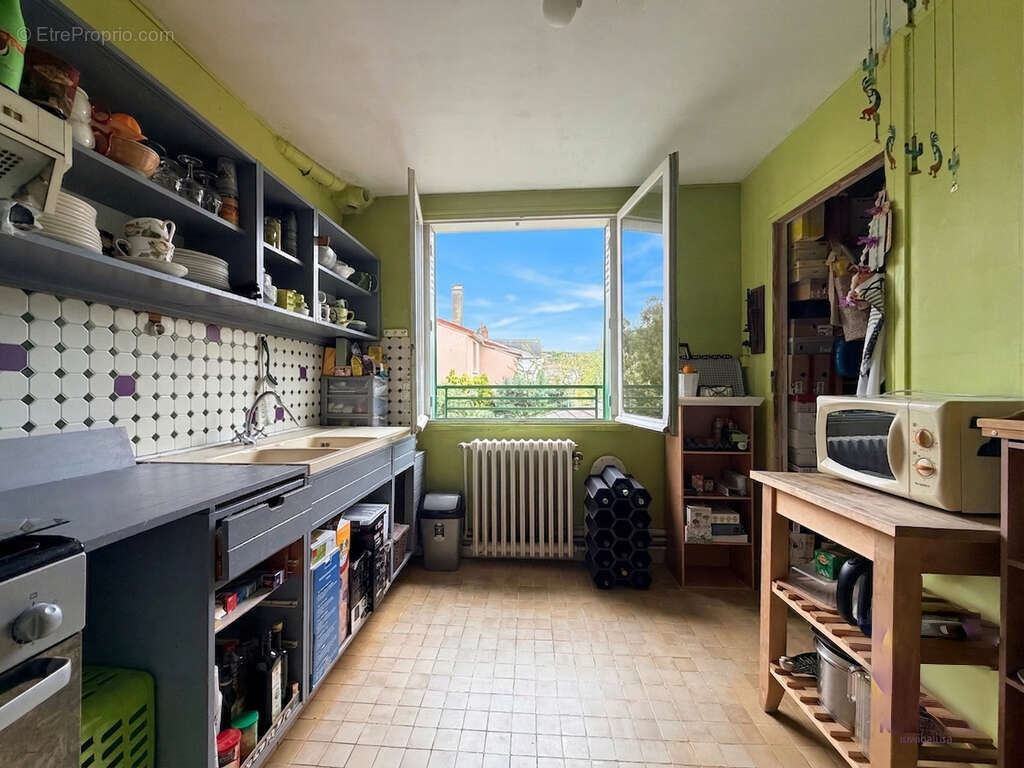 Appartement Vanves 2 pièces 50 m2 - rénovations à prévoir - photo 6
