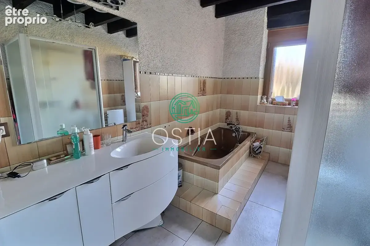 Maison St Martin La Plaine 5 pièce(s) 100 m2 - photo 9