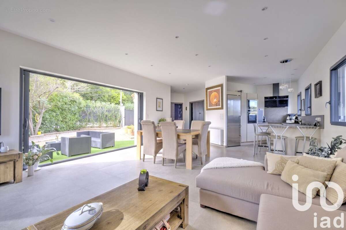 Photo 6 - Maison à VALLAURIS