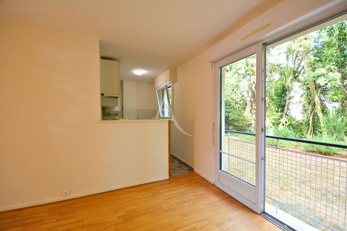 Appartement Sceaux 4 pièce(s) 63.92 m2 - photo 2
