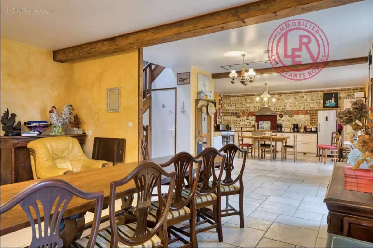 Maison à SAINT-LEONARD