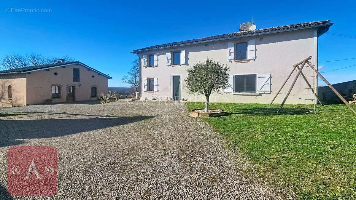 Maison à MONTGAILLARD