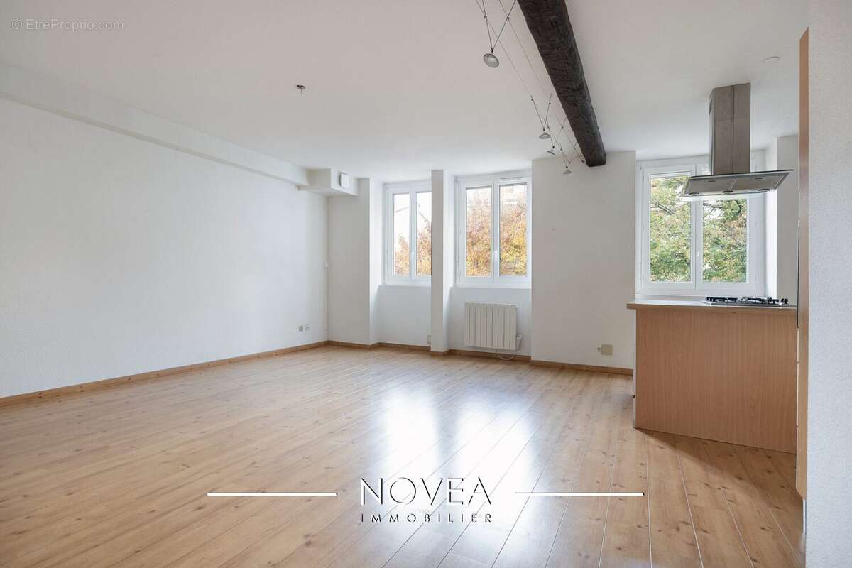 Appartement à SAINT-ETIENNE