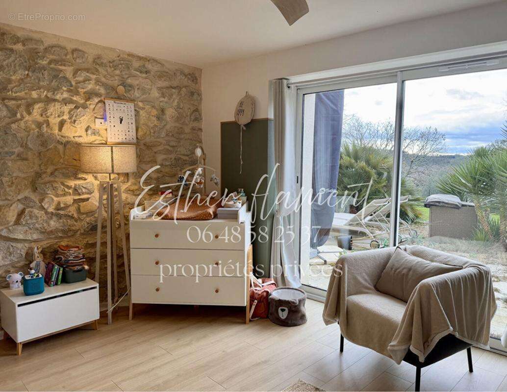 Maison à VEZENOBRES