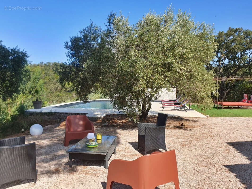 Maison à LA LONDE-LES-MAURES